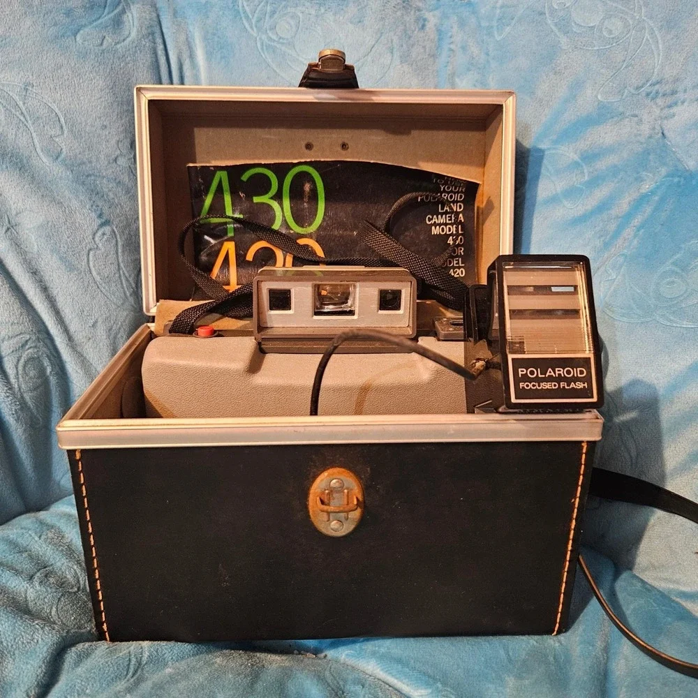 Vintage Polaroid Land Camera Model 420 Instant Camera w/ Case & Manual Untested